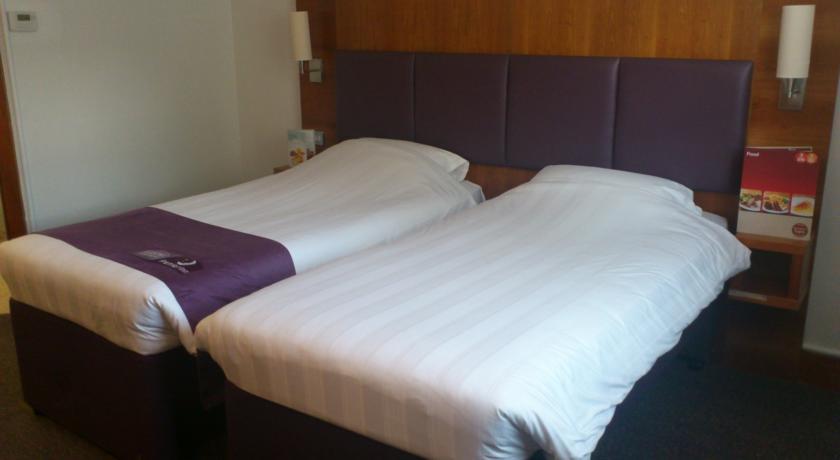 Premier Inn Basildon East Mayne Room photo