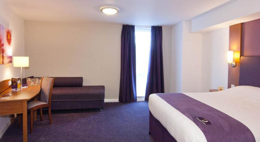 Premier Inn Basildon East Mayne Room photo