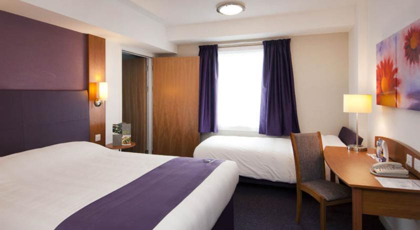 Premier Inn Basildon East Mayne Room photo